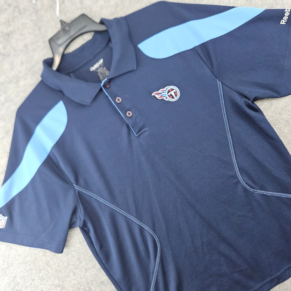 Reebok NFL Tennessee Titans Polo Men's Medium Navy Blue Short Sleeve SNAGS/PULLS
